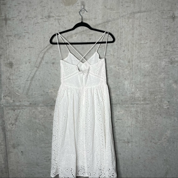 ZARA Cutwork Embroidered Eyelet White Dress sz XS - Picture 8 of 12